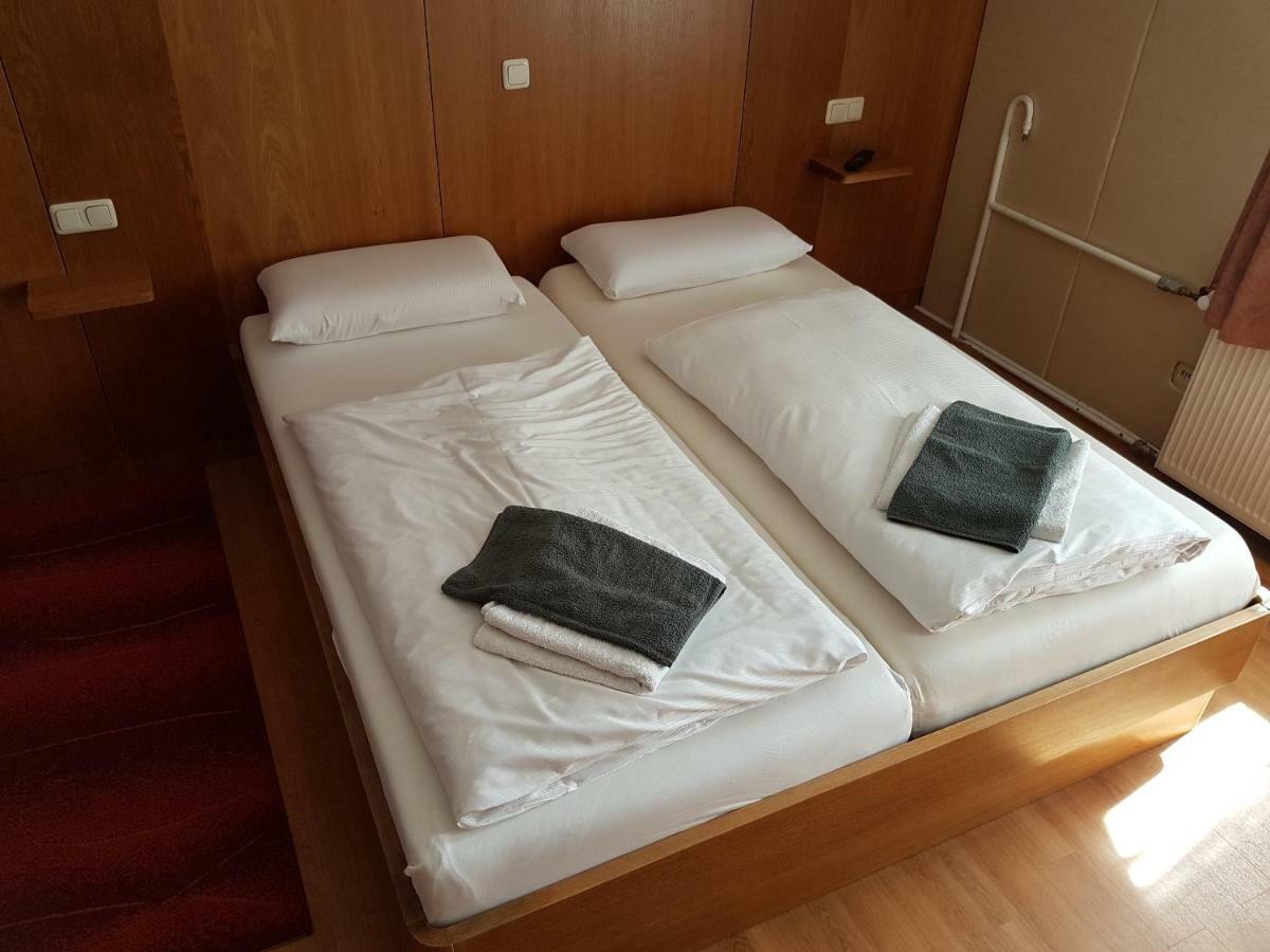 אייזנבאך Hotel - Restaurant Sophienaue מראה חיצוני תמונה